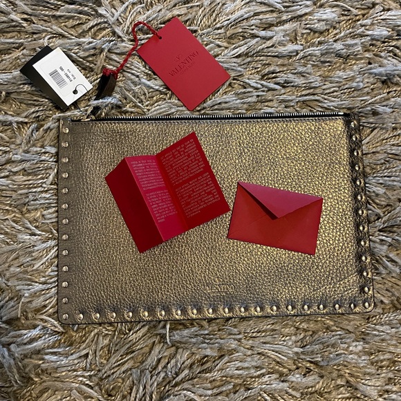 VALENTINO Metallic Rockstud Pouch/Clutch - Picture 6 of 9